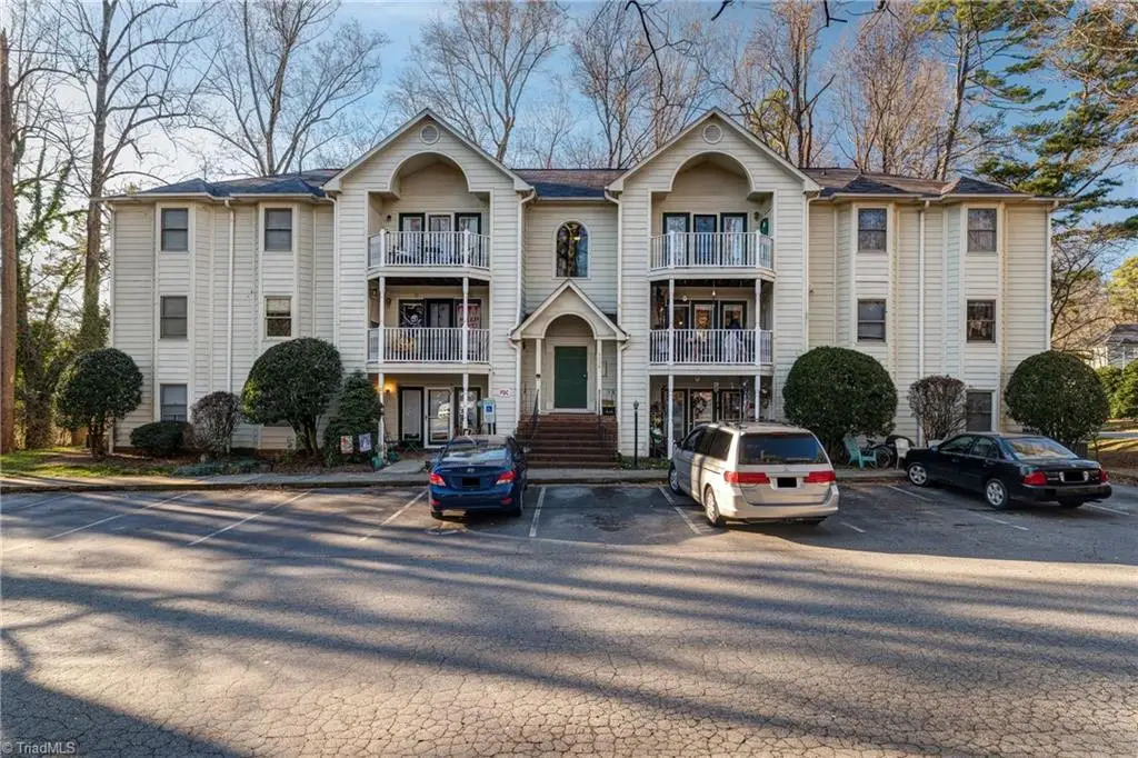 5934 Friendly Avenue #K, Greensboro, NC 27410 - #1