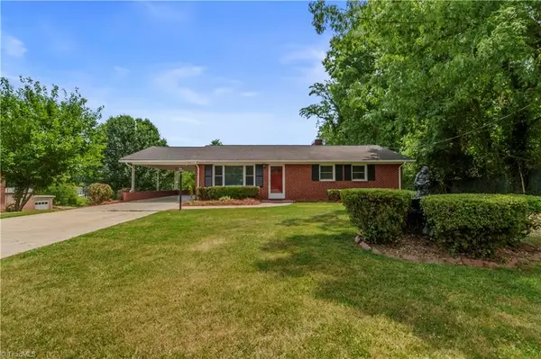 143 Gwynwood Drive, Mount Airy, NC 27030