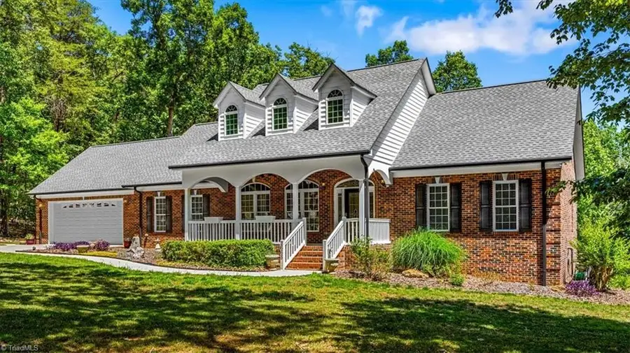2668 Mountain Oak View Drive, Asheboro, NC 27205 - #2