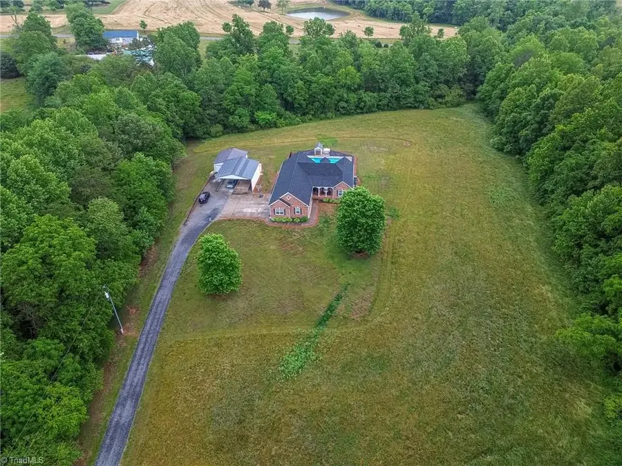 3127 Yorkshire Lane, Boonville, NC 27011 - #3