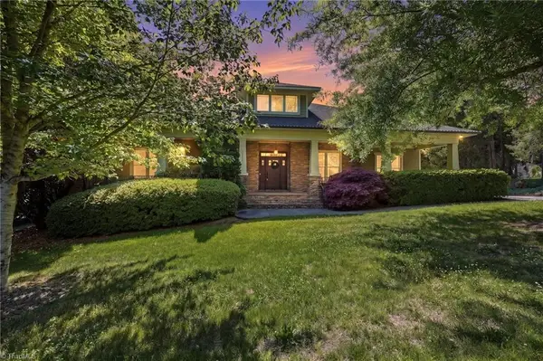 2105 Stone Ridge Place, Winston-Salem, NC 27107