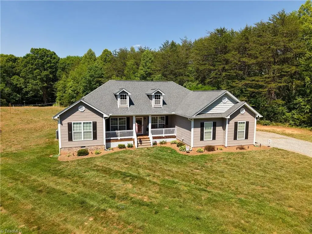 552 Tom Hunter Road, Pilot Mountain, NC 27041 - #1