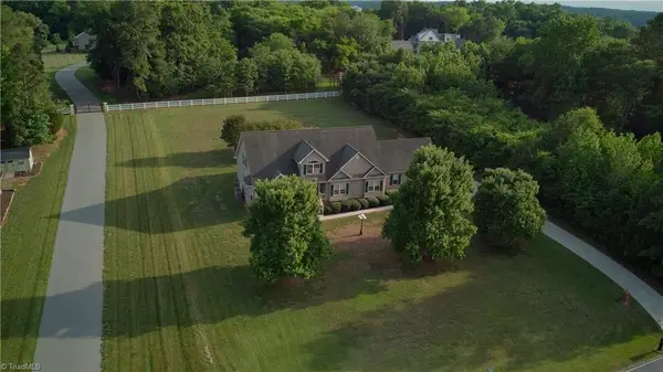 2034 Waterford Pointe Road, Lexington, NC 27292
