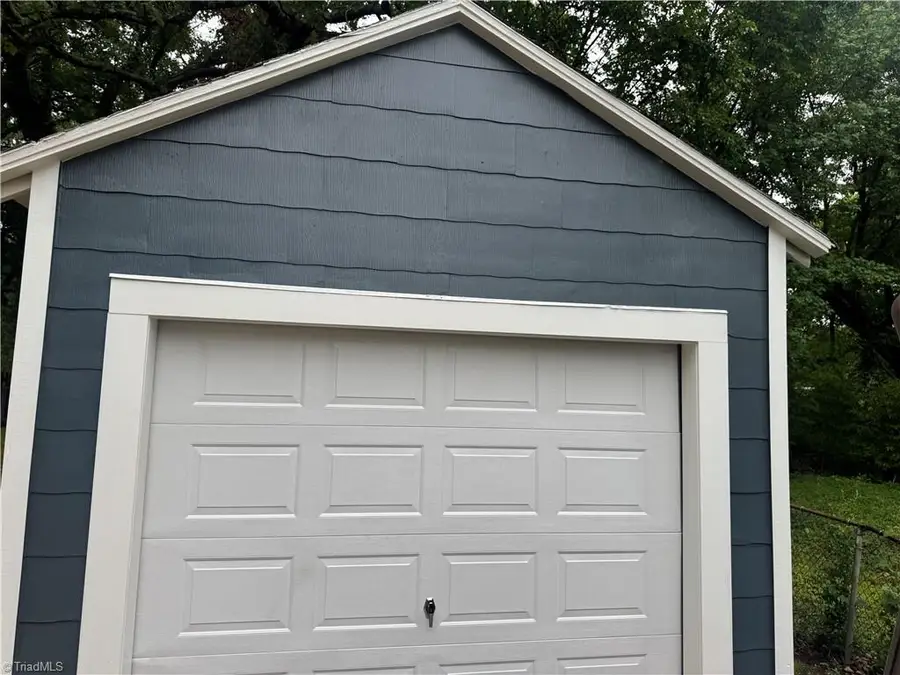 907 Dayton Avenue, High Point, NC 27262 - #3