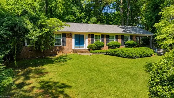 13 Mayflower Lane, Lexington, NC 27295