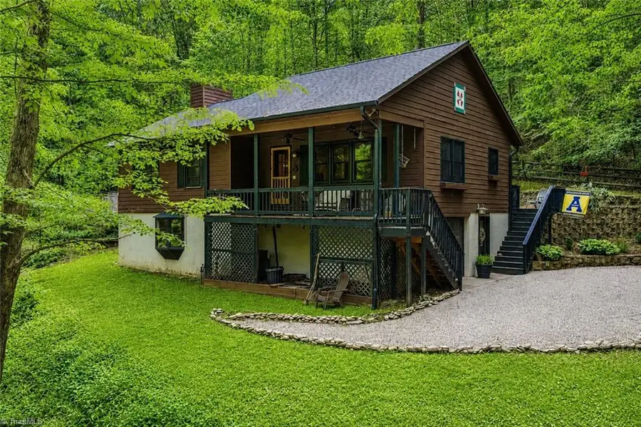 413 Wildwood Drive, North Wilkesboro, NC 28659 - #2