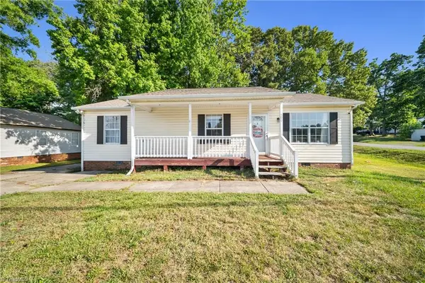 500 W Holly Hill Road, Thomasville, NC 27360