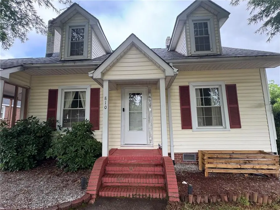 810 N Main Street, Walnut Cove, NC 27052 - #3