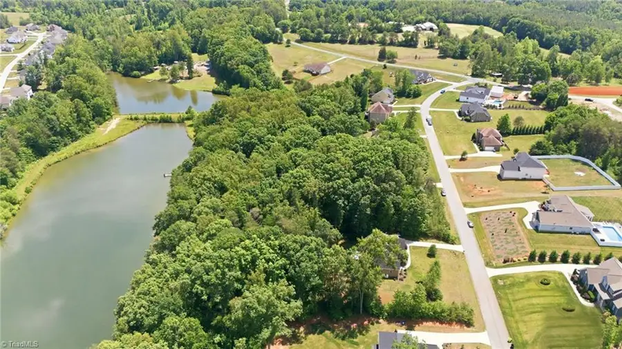 7510 Bentridge Forest Drive, Kernersville, NC 27284 - #3