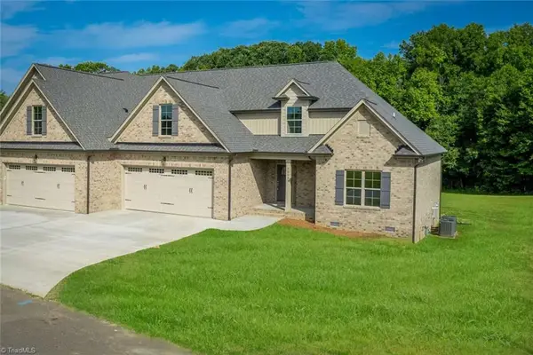 7008 Westfield Village Circle S, Summerfield, NC 27358
