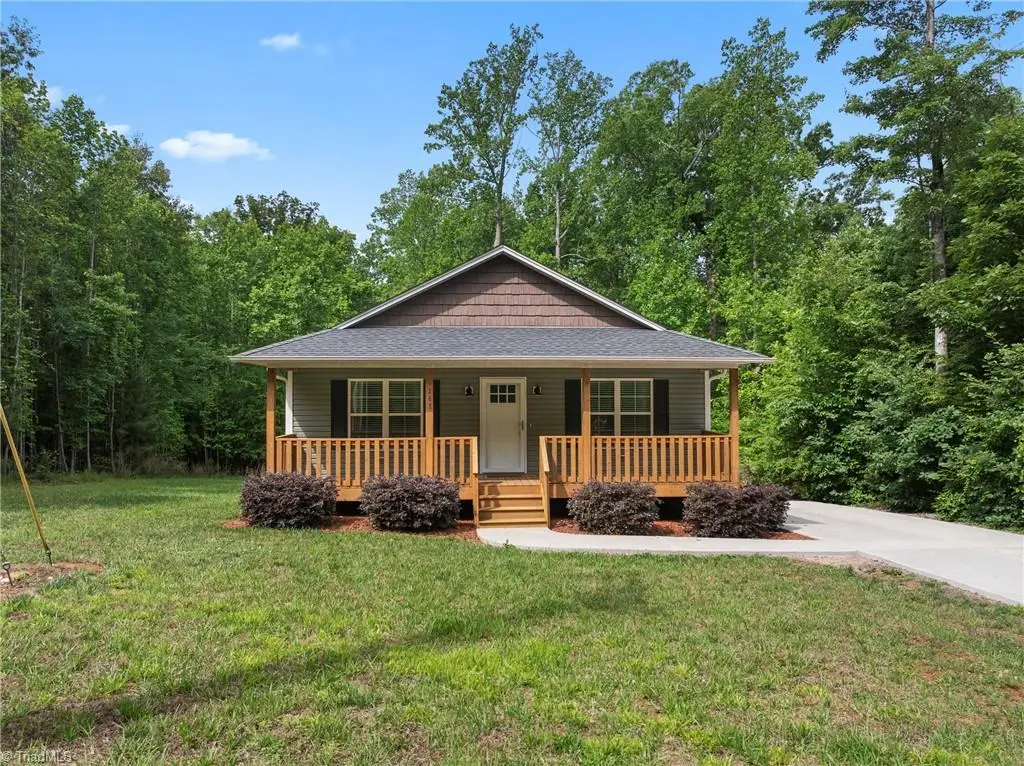 247 Lake Drive 9, Lexington, NC 27292 - #1
