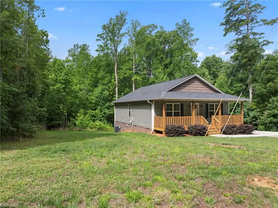 247 Lake Drive 9, Lexington, NC 27292 - #2