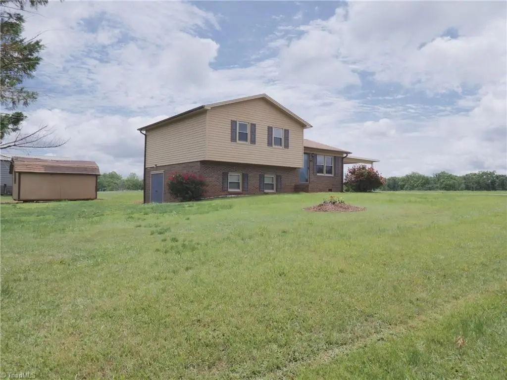 110 Robert Drive, State Road, NC 28676 - #1