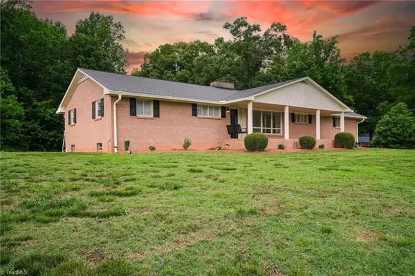 2475 Rowe Road, Lexington, NC 27295
