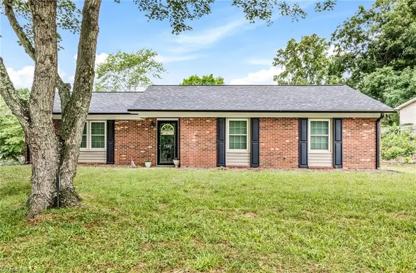 2542 Wood Valley Road, Winston-Salem, NC 27106