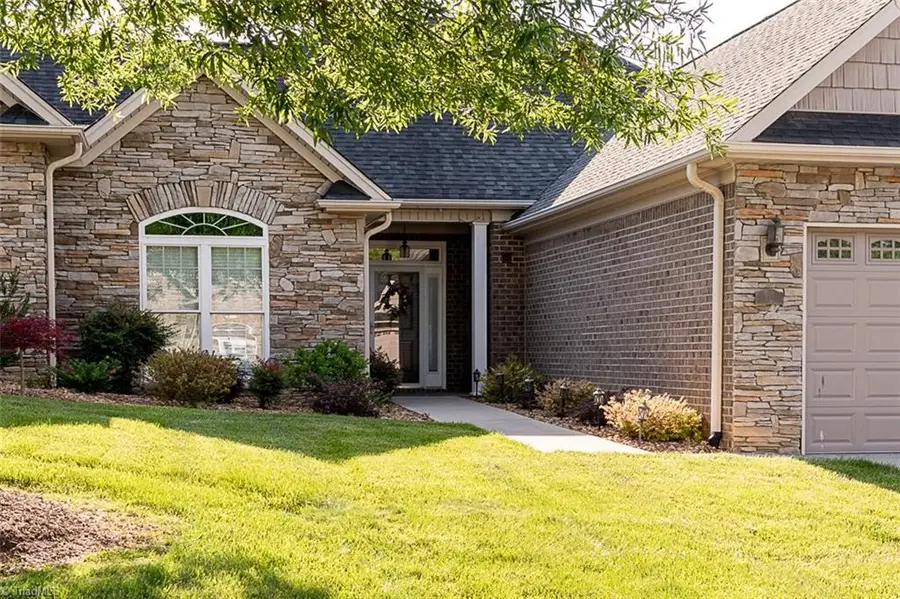 121 Greystone Lane, Mount Airy, NC 27030 - #3