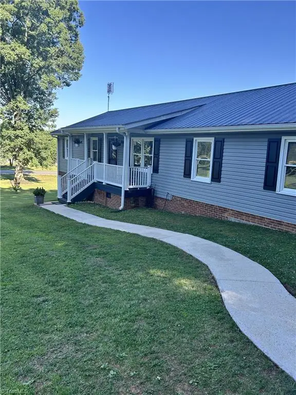2474 Woodridge Drive, Asheboro, NC 27205 - #2