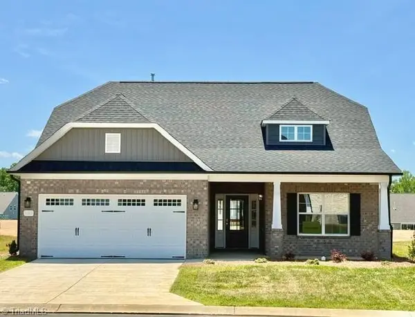 1123 Nantucket Drive #89, Mebane, NC 27302