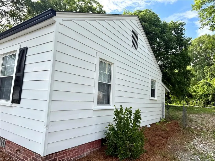 1107 Alden Street, Burlington, NC 27217 - #2