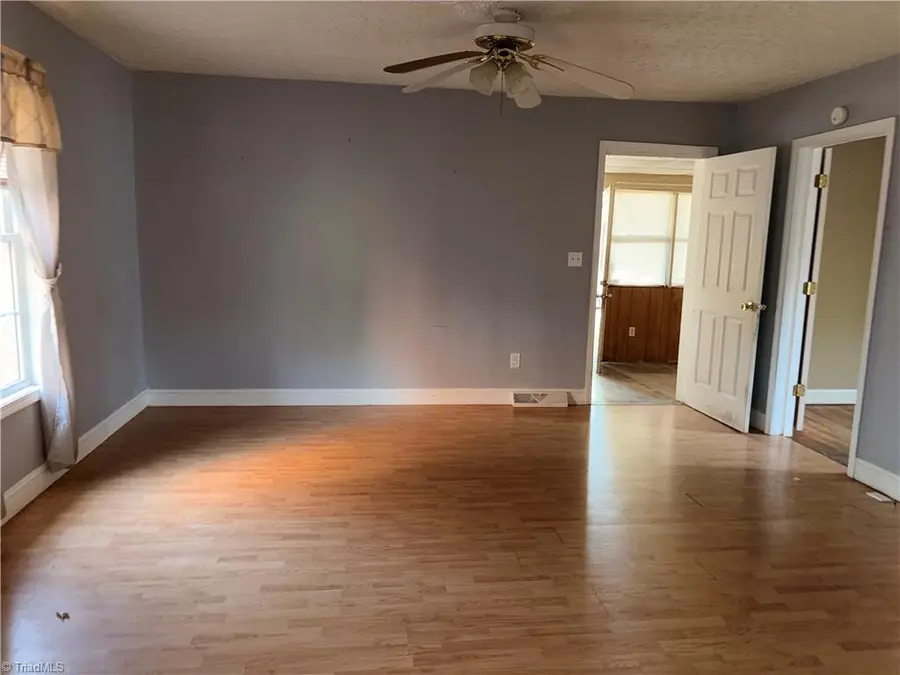 309 Wentworth Street, Reidsville, NC 27320 - #2
