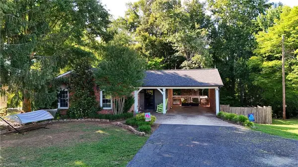 488 Shoals Road, Pinnacle, NC 27043