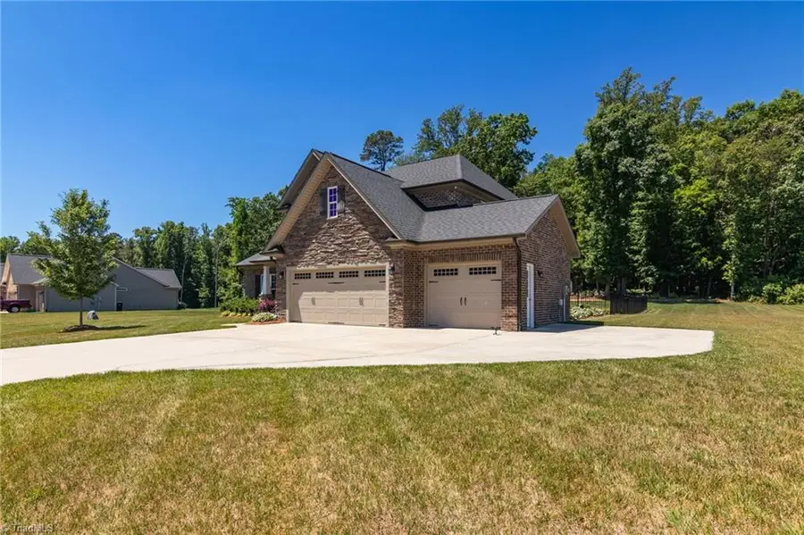 5009 Labella Court, Kernersville, NC 27284 - #2