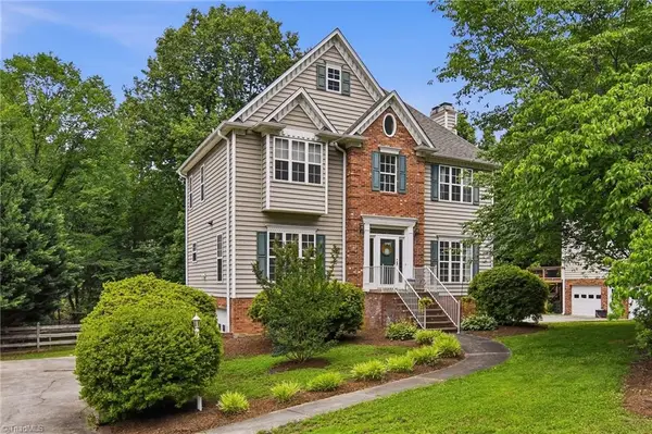 1733 Abbottsford Drive, Kernersville, NC 27284