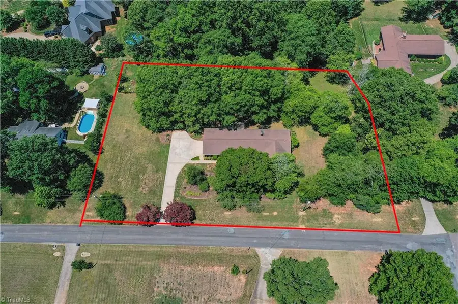 4484 Cotswold Road, Pfafftown, NC 27040 - #2