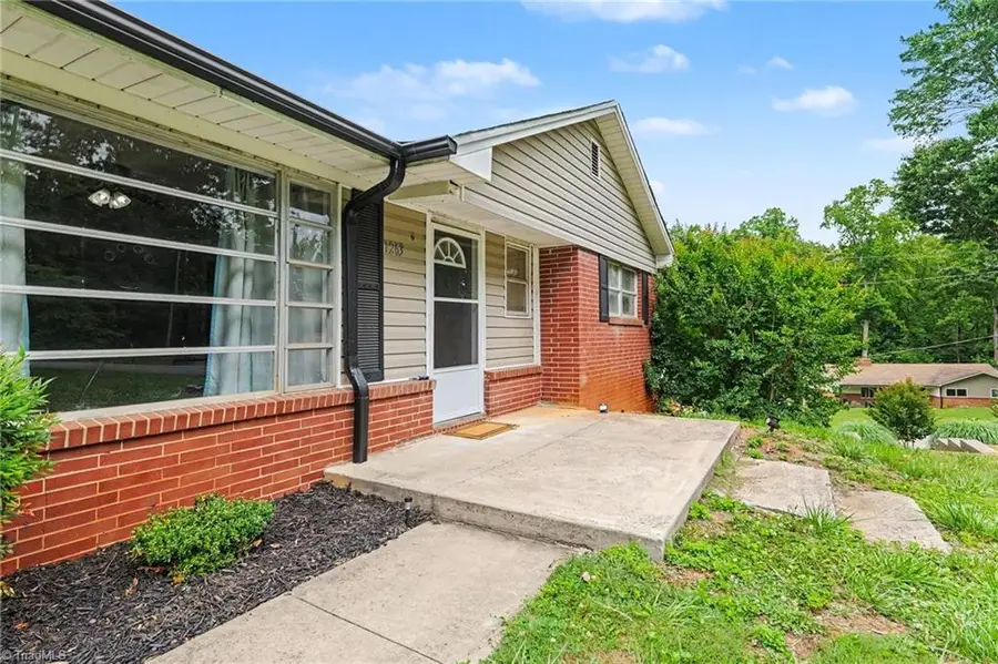 1263 Marlborough Lane, Winston Salem, NC 27105 - #3
