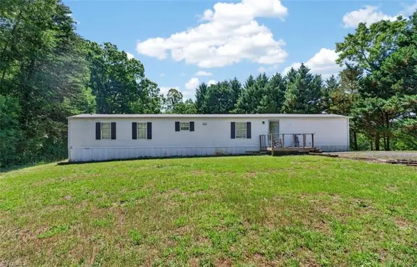1709 Bud Tilley Road, Pinnacle, NC 27043