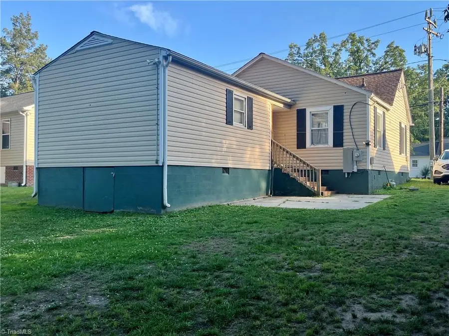 608 Unity Street, Thomasville, NC 27360 - #2