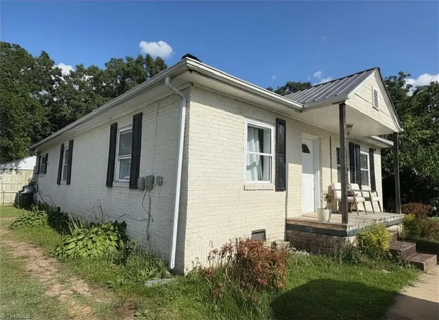 303 Aycock Street, Thomasville, NC 27360 - #2