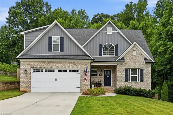 164 Pipers Ridge East, Winston-Salem, NC 27127