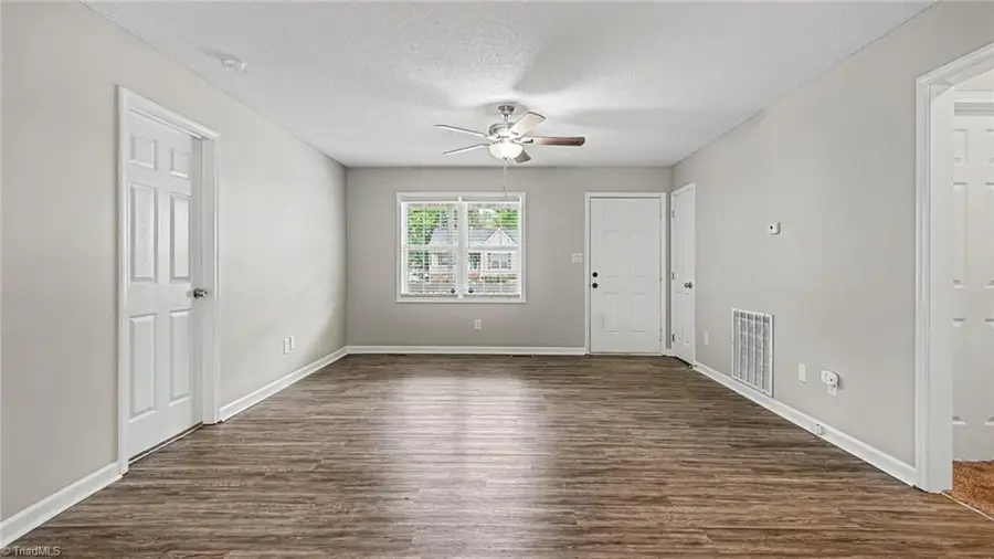 2 Leaf Ridge Court, Thomasville, NC 27360 - #3