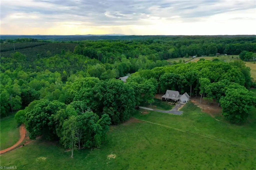 258 Peaceful Lane, Cascade, VA 24069 - #1