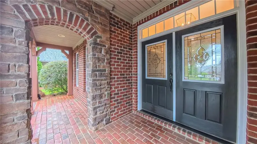 5567 Foxgate Circle, Winston Salem, NC 27106 - #2