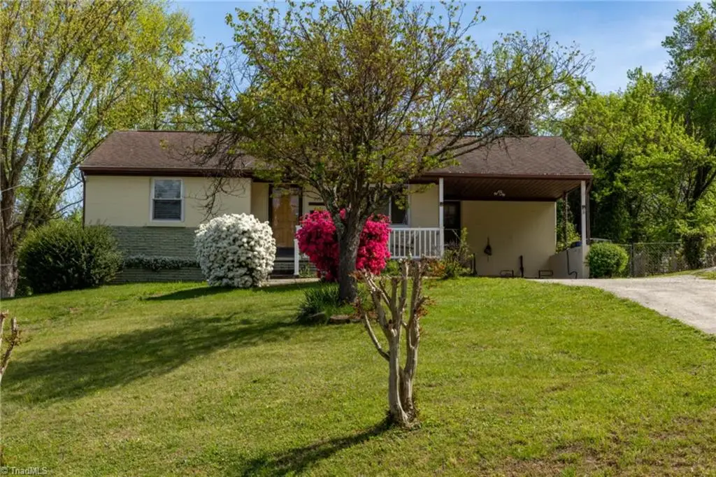 226 E Elm Street, Mount Airy, NC 27030 - #1