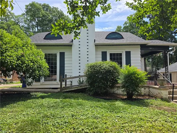 2805 Bon Air Avenue, Winston-Salem, NC 27105
