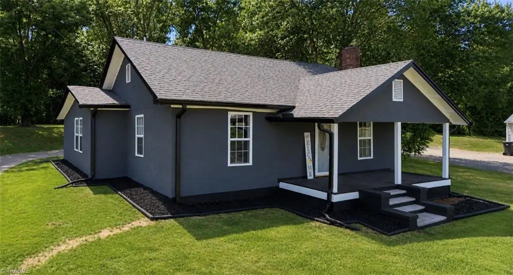 622 S Franklin Road, Mount Airy, NC 27030 - #1