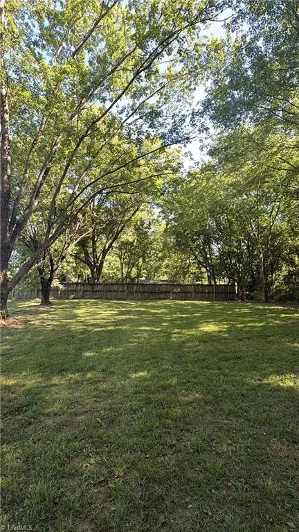 622 S Franklin Road, Mount Airy, NC 27030 - #3