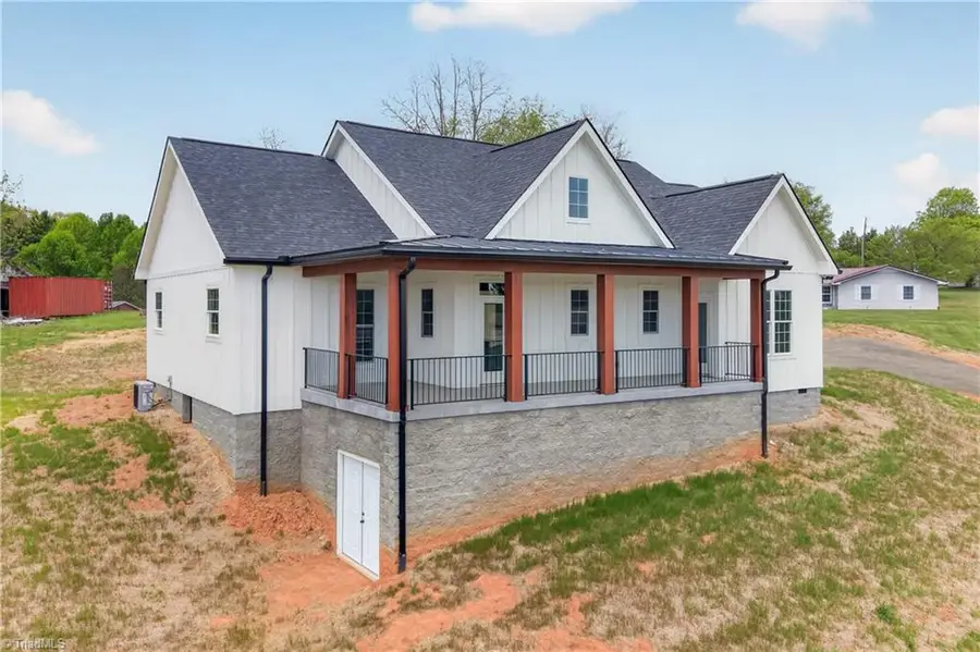 99 Moore Lane, Galax, VA 24333 - #2