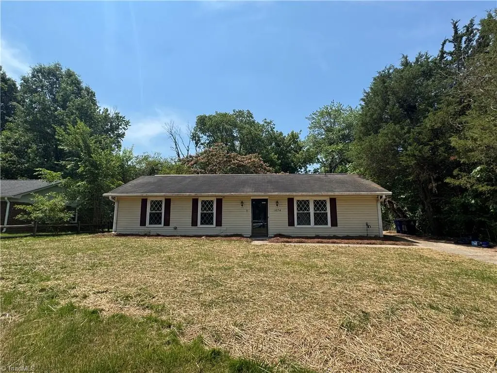 1674 Village Place, Winston Salem, NC 27127 - #1