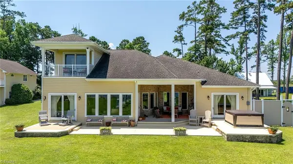 2391 Temples Point Road, Havelock, NC 28532