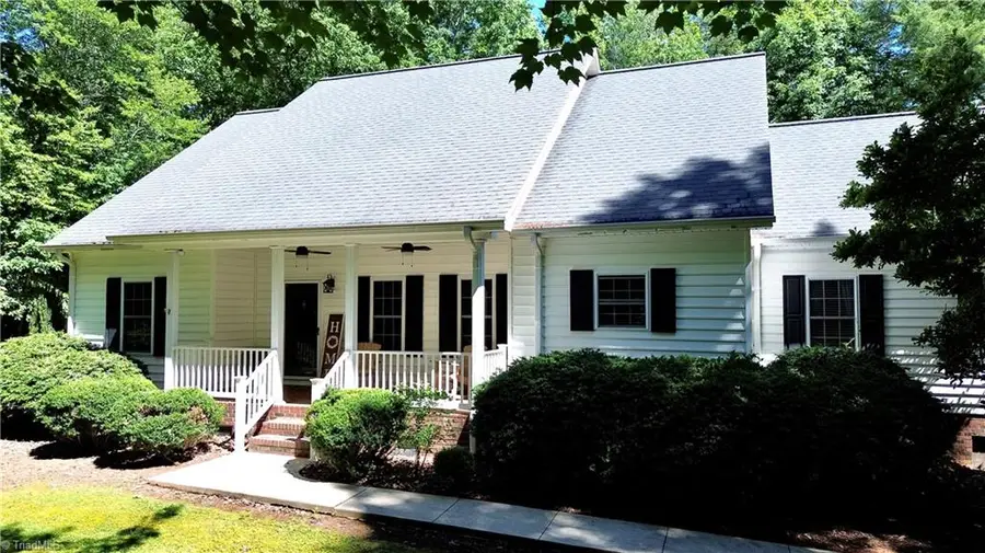 263 Thornecliffe Drive, State Road, NC 28676 - #2