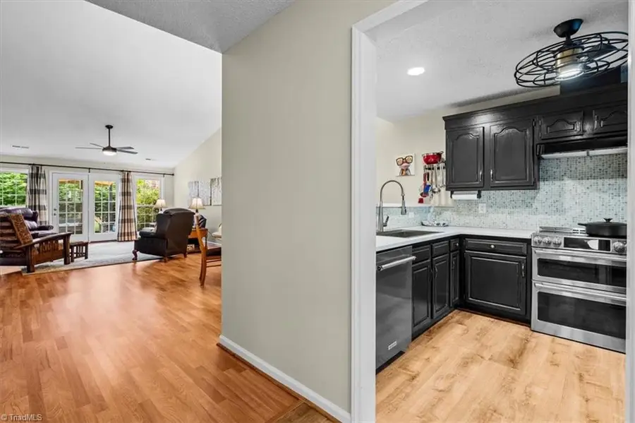 8 Mansfield Circle, Greensboro, NC 27455 - #3