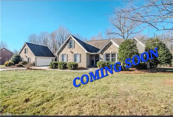 8475 Hunting Court, Stokesdale, NC 27357