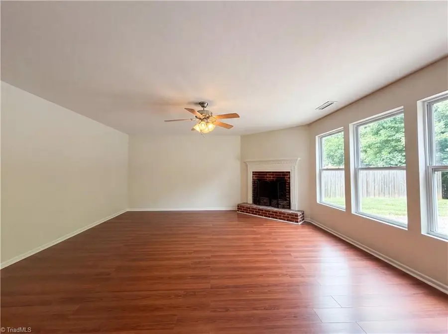382 Kendall Drive, Winston Salem, NC 27107 - #3