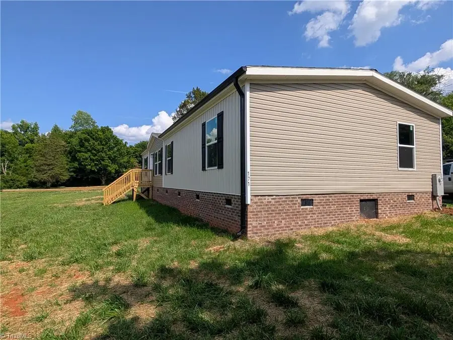 171 Greenwood Street, Lexington, NC 27292 - #2