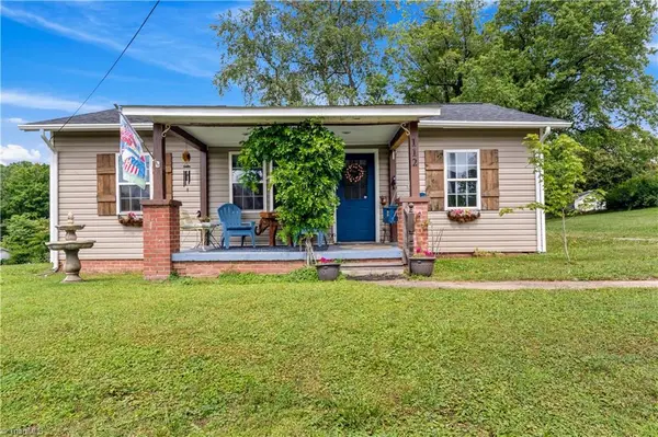 112 Hillcrest Street, Jonesville, NC 28642