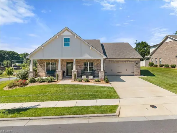 1003 Beechcrest Drive, Kernersville, NC 27284